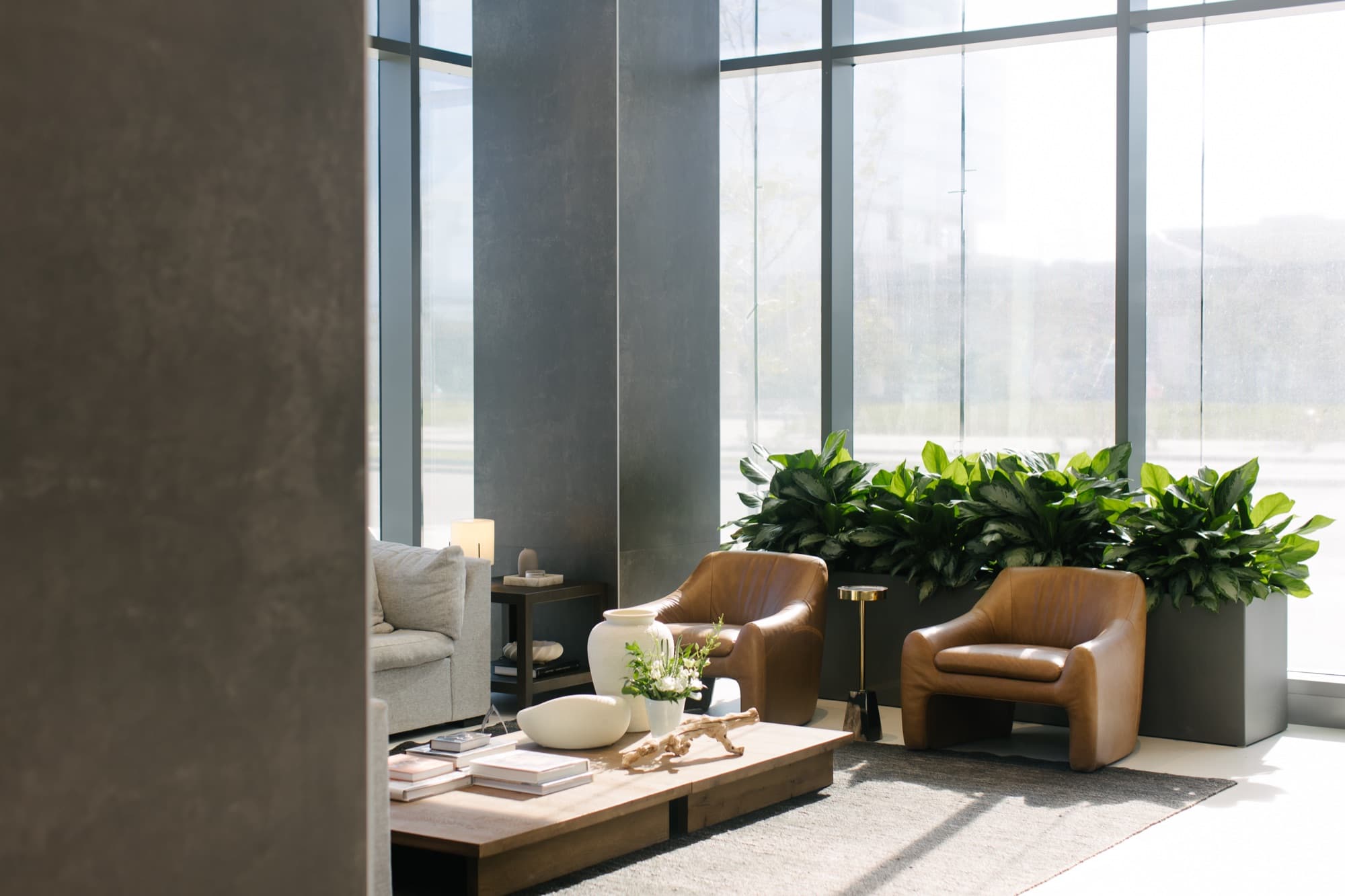 Collaborative workspace with biophilic design